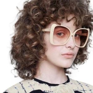 Gucci oversize butterly frame sunglasses